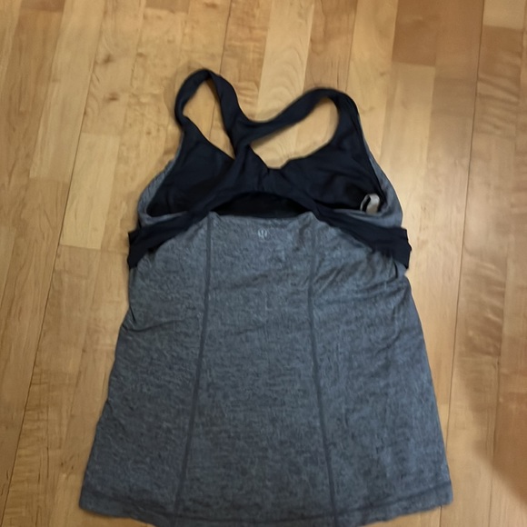 Lululemon tank - Picture 2 of 2
